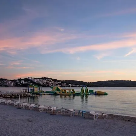 Rozankovic Τρογκίρ